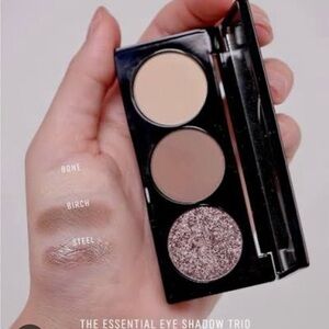 Bobbi Brown The Essential Eye Shadow Trio - EVERYDAY GREYS - .16oz./4.4g NIB